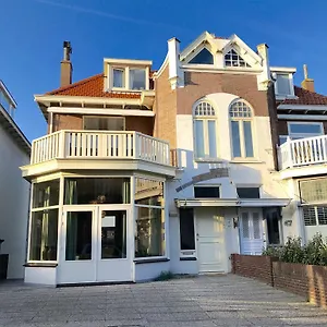 maison-rue-de-la-mer.zandvoort-hotels.com/